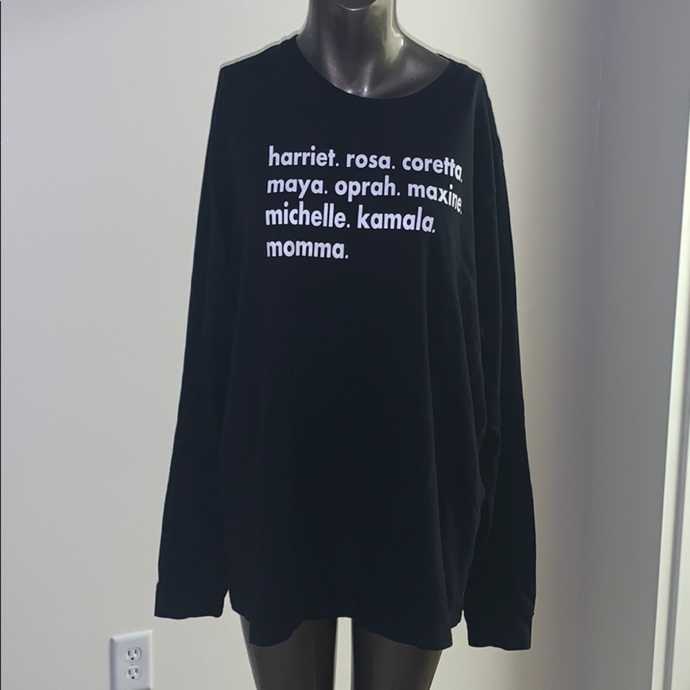 Black long sleeve T-shirt